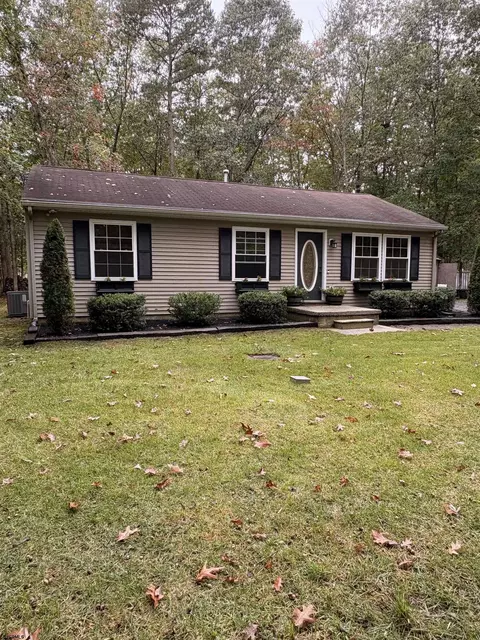 5834 Hickory St, Mays Landing, NJ 08330