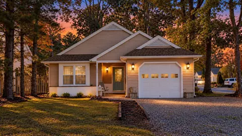 705 Eagle Pt, Smithville, NJ 08205