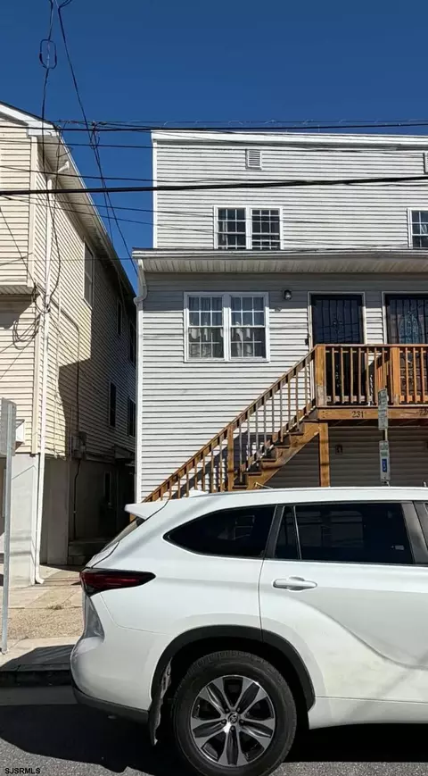 231 N Texas Ave, Atlantic City, NJ 08401