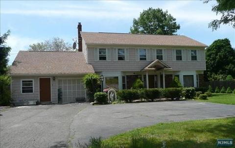 809 Valley Rd, Wayne, NJ 07470 photo 1