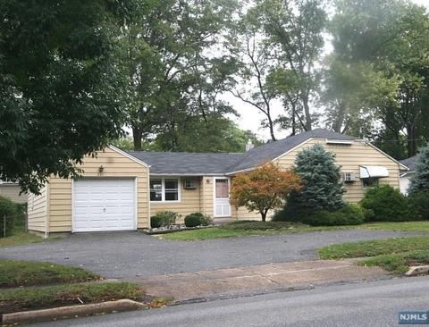 351 Forest Ave, Paramus, NJ 07652 photo 1