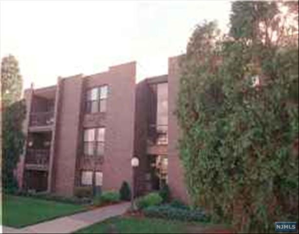 360 River Rd #d, Nutley, NJ 07110 photo 1