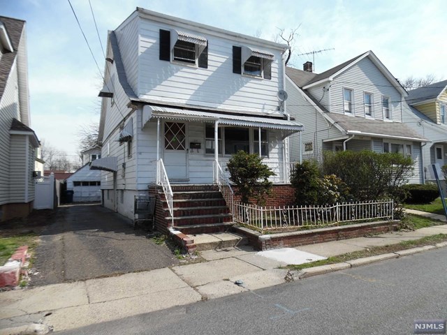 140 Ricardo Pl, Hackensack, NJ 07601 photo 1