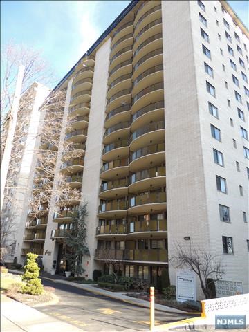 150 Overlook Ave #6g, Hackensack, NJ 07601 photo 1