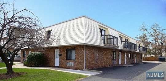 33 Poplar Ave #9, Hackensack, NJ 07601 photo 1
