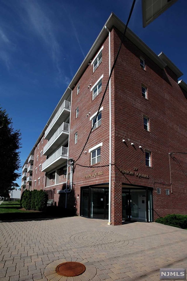 39 Union St #408, Hackensack, NJ 07601 photo 1