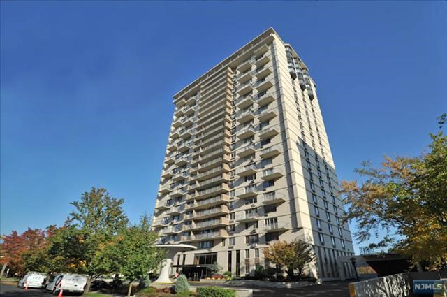 160 Overlook Ave #22c, Hackensack, NJ 07601 photo 1