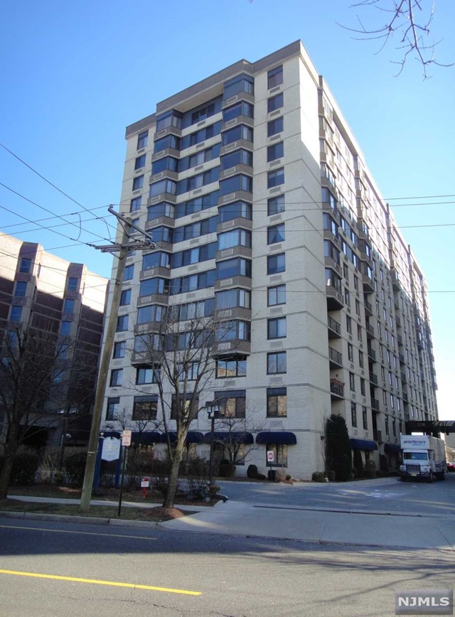 326 Prospect Ave #7e, Hackensack, NJ 07601 photo 1