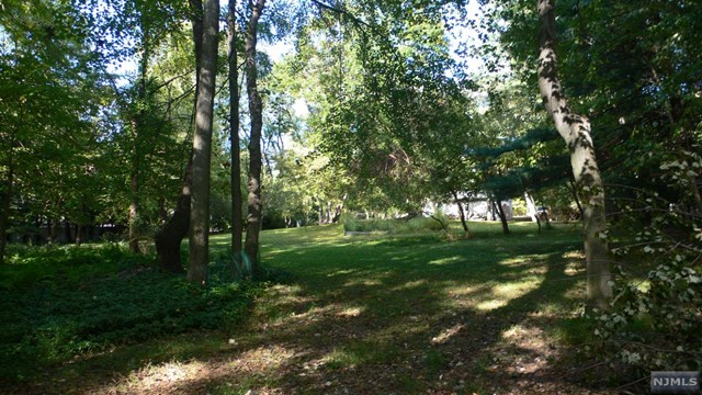 95 County Rd, Demarest, NJ 07627 photo 1