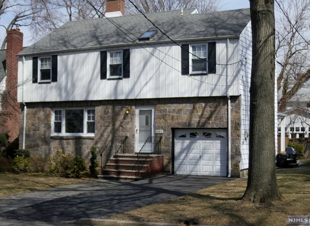 263 Pine St, Teaneck, NJ 07666 photo 1