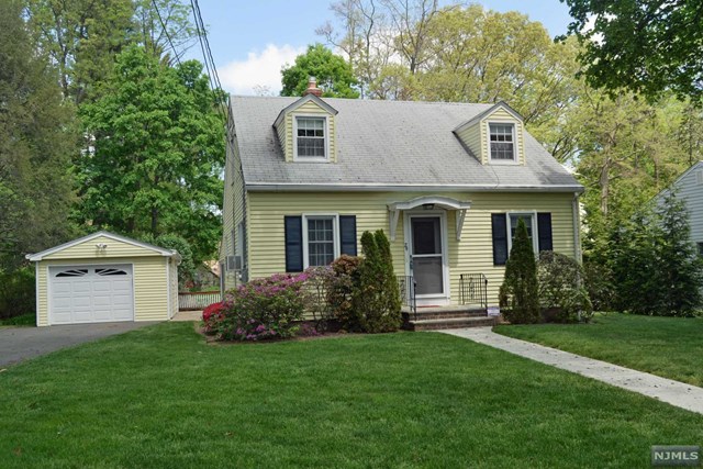 29 E Cedar Pl, Ramsey, NJ 07446 photo 1