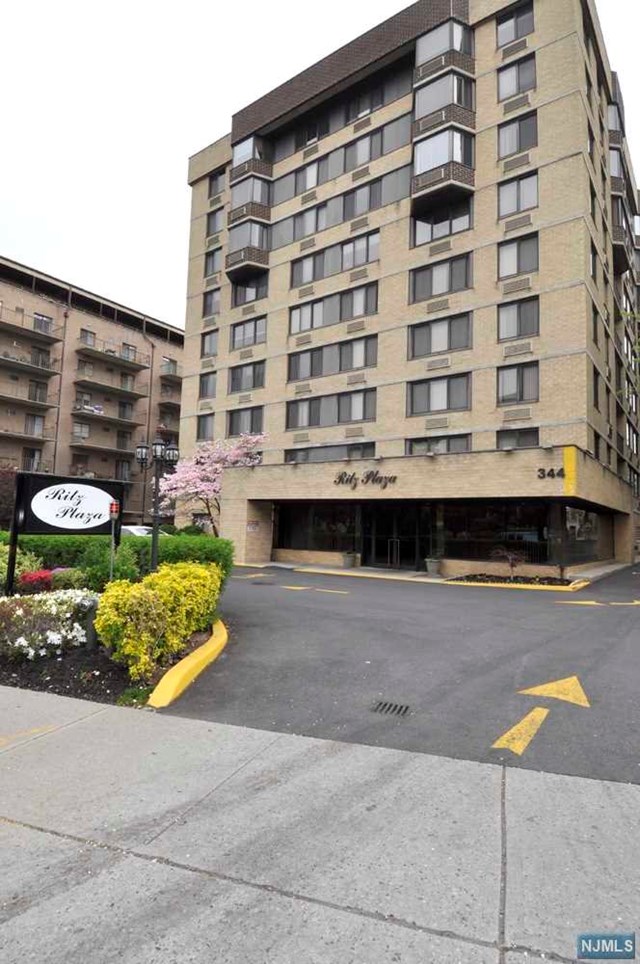 344 Prospect Ave #6f, Hackensack, NJ 07601 photo 1