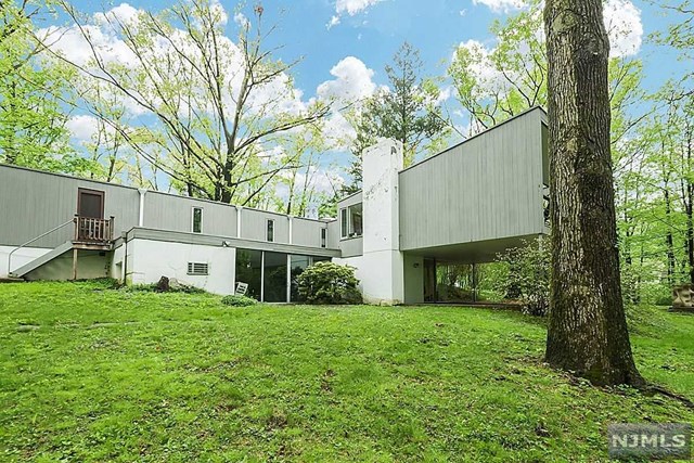 11 Forest St, Alpine, NJ 07620 photo 1