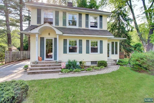 823 Highland Ave, Paramus, NJ 07652 photo 1