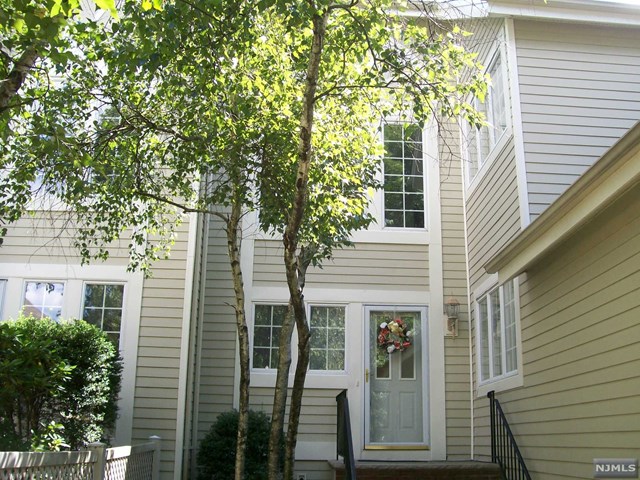29 Birch Ln, Wayne, NJ 07470 photo 1