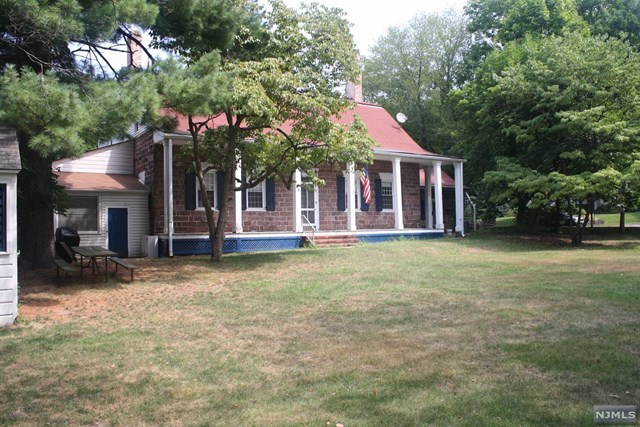 235 County Rd, Cresskill, NJ 07626 photo 1