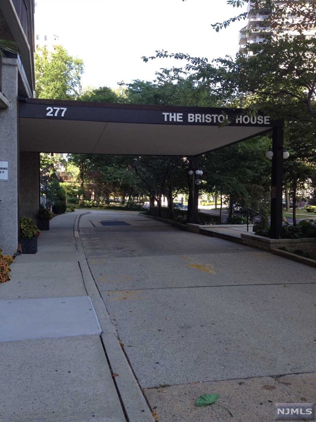 277 Prospect Ave #9d, Hackensack, NJ 07601 photo 1