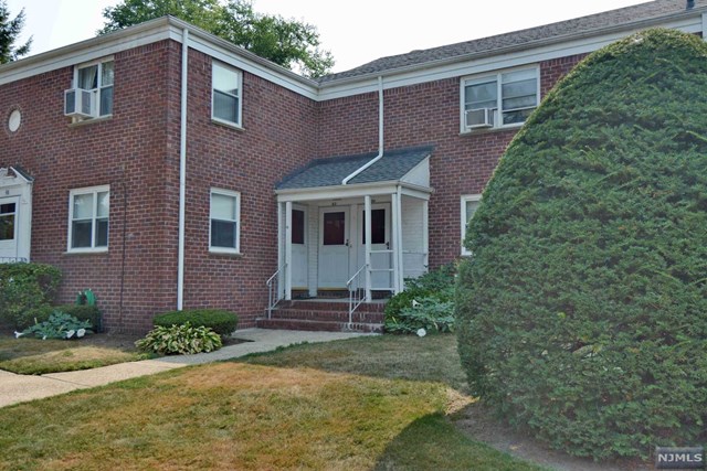 346 Esplanade #57, Hackensack, NJ 07601 photo 1