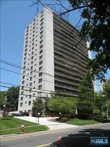 277 Prospect Ave #3b, Hackensack, NJ 07601 photo 1