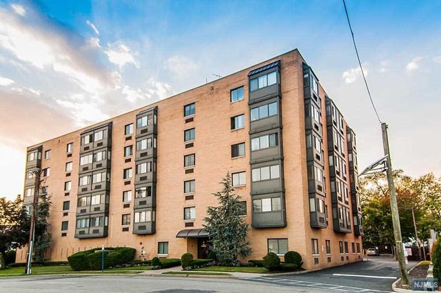 5 Linden St #4-a, Hackensack, NJ 07601 photo 1