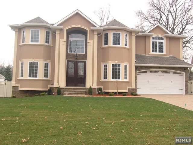 331 Cooper Pl, Paramus, NJ 07652 photo 1