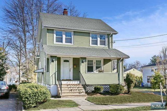 3 Beverly Rd, Oradell, NJ 07649 photo 1