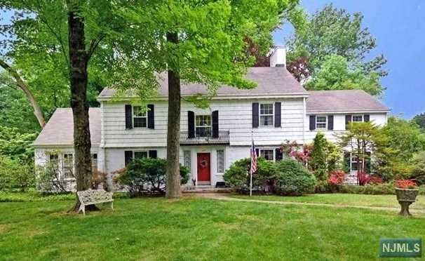 625 Summit Ave, Hackensack, NJ 07601 photo 1