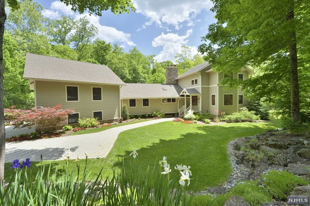 10 Coldstream Ln, Saddle River, NJ 07458 photo 1