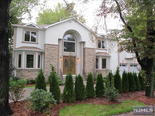 410 Forest Ave, Paramus, NJ 07652 photo 1