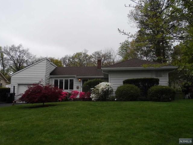 351 Harrison St, Paramus, NJ 07652 photo 1