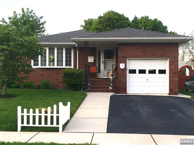 162 Catalpa Ave, Hackensack, NJ 07601 photo 1