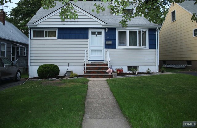 450 Hamilton Pl, Hackensack, NJ 07601 photo 1