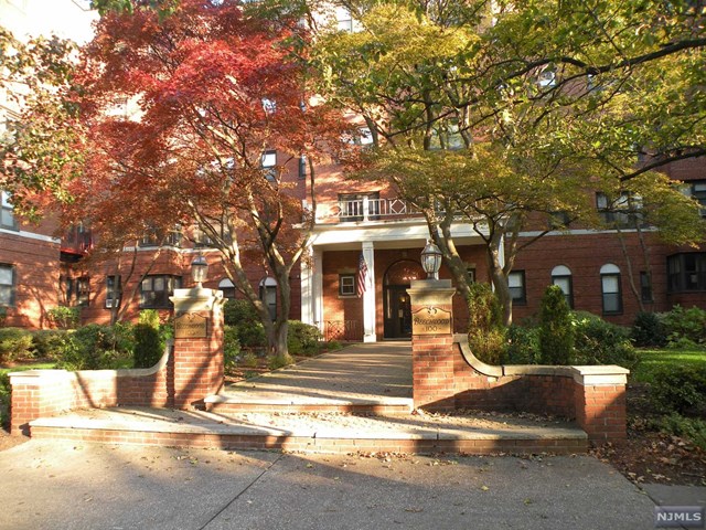 100 Prospect Ave #4E, Hackensack, NJ 07601 photo 1