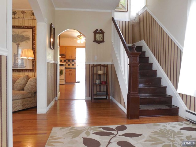 285 Louis St, Hackensack, NJ 07601 photo 1