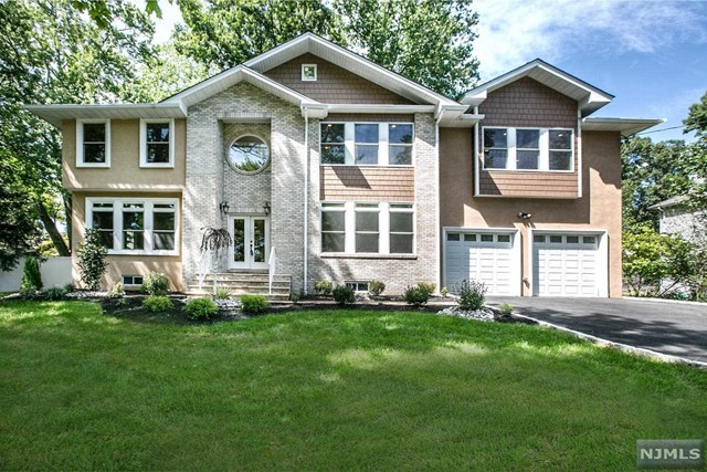 545 Spring Valley Rd, Paramus, NJ 07652 photo 1