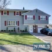 2 Fox Ct, Dumont, NJ 07628 photo 1
