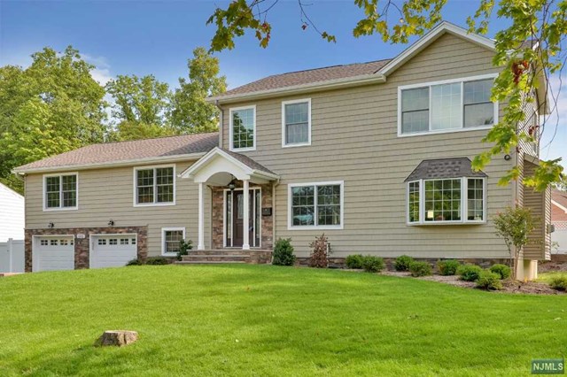 282 Homestead Rd, Paramus, NJ 07652 photo 1