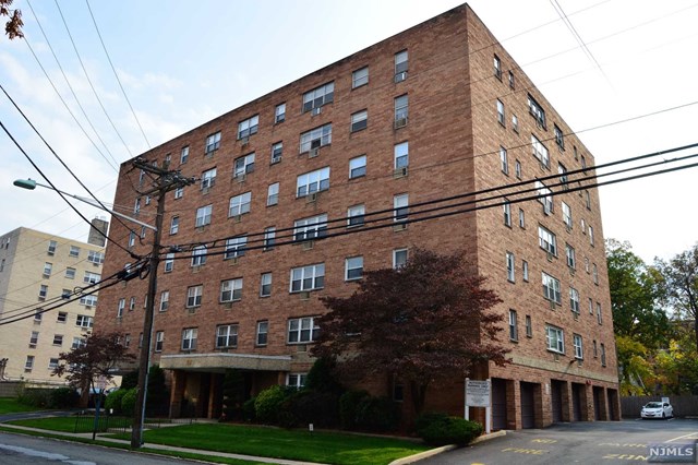 25 Jefferson St #7F, Hackensack, NJ 07601 photo 1
