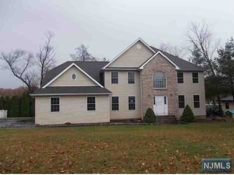 416 Black Oak Ridge Rd, Wayne, NJ 07470 photo 1