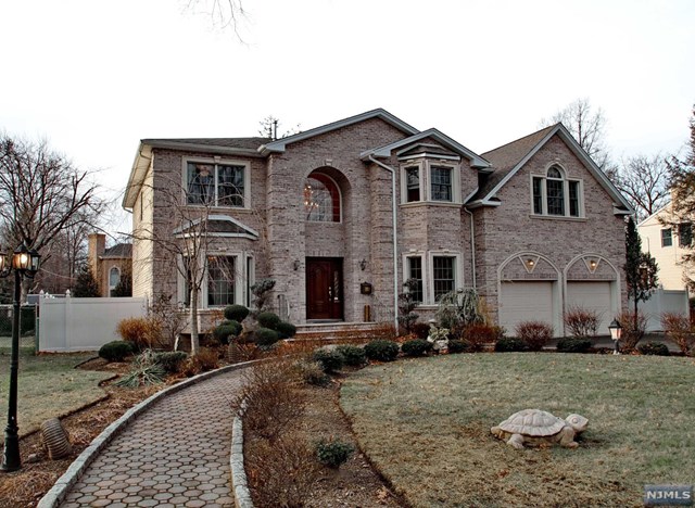 459 Utah St, Paramus, NJ 07652 photo 1