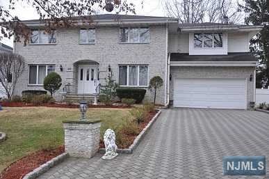 232 Washington Pl, Paramus, NJ 07652 photo 1