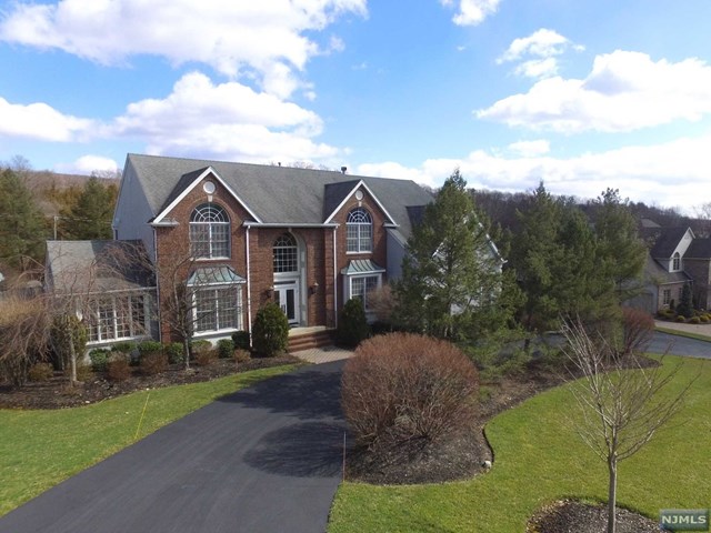 41 Gates Pl, Wayne, NJ 07470 photo 1
