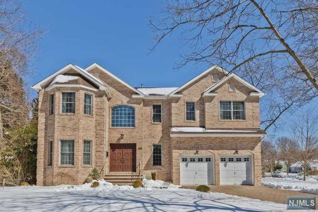 349 S Terhune Ave, Paramus, NJ 07652 photo 1