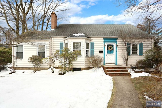 272 Knickerbocker Rd, Closter, NJ 07624 photo 1