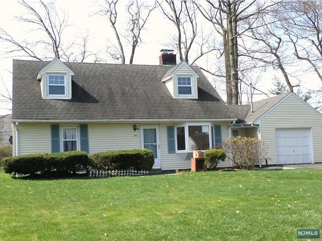 192 Brookfield Ave, Paramus, NJ 07652 photo 1
