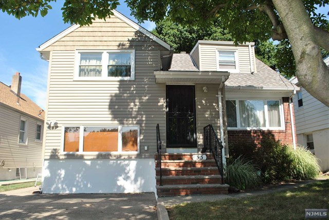 33 Byrne St, Hackensack, NJ 07601 photo 1
