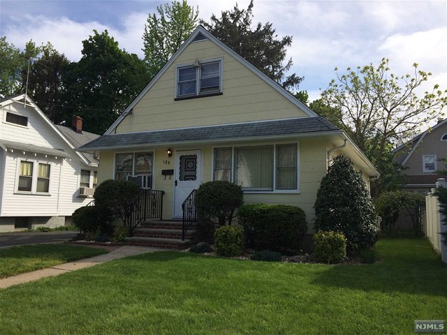 135 Davis Ave, Hackensack, NJ 07601 photo 1