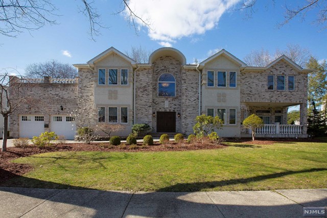 493 Salem St, Paramus, NJ 07652 photo 1
