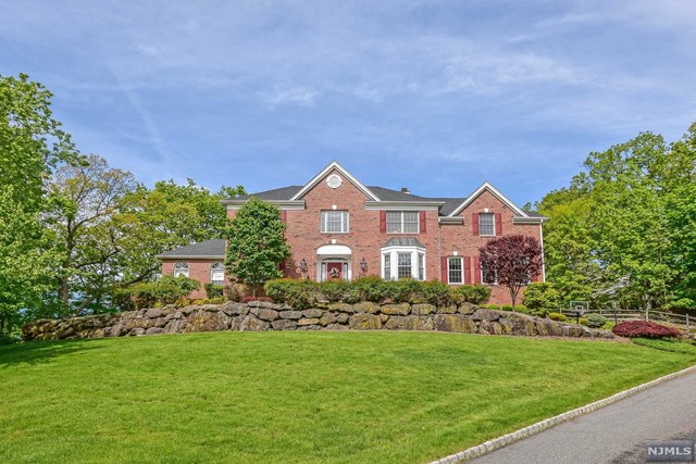 7 Cliff Rd, Wayne, NJ 07470 photo 1