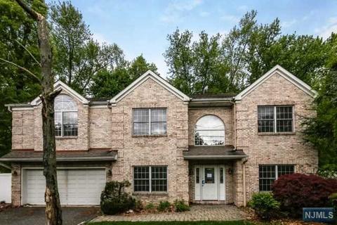 247 Paramus Rd, Paramus, NJ 07652 photo 1